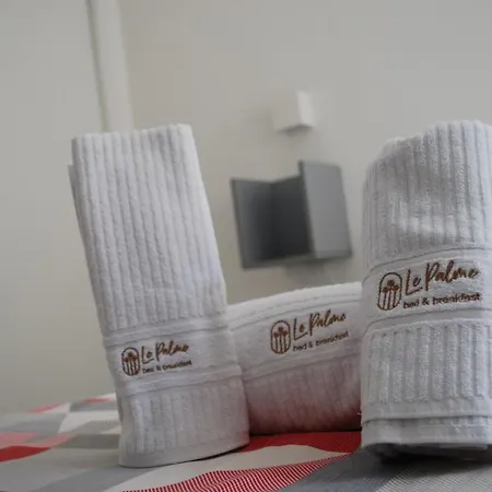 Alojamento de Acomodação e Pequeno-almoço Le Palme Diamante