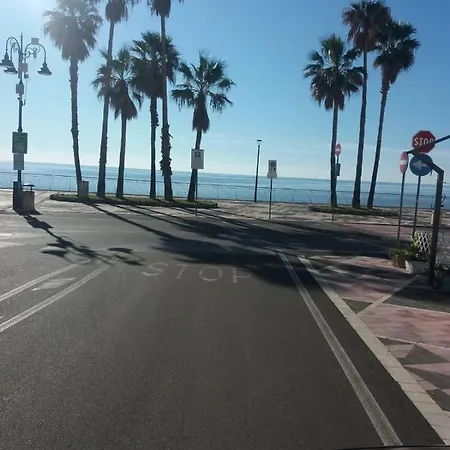 Alojamento de Acomodação e Pequeno-almoço Le Palme Diamante